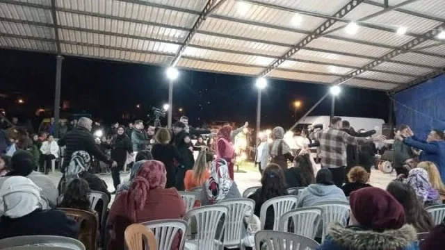 Samanlıkta düğün yapan Buldanlılardan Başkana 'Sözünü tut' çağrısı