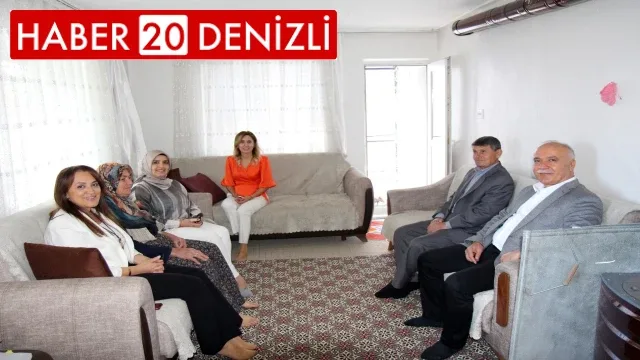 Çardak Belediye Başkanı Hüsnü YILMAZ ve Denizli İl Sağlık Müdürü Berna Öztürk Gemiş ve Söğüt Sağlık Evleri ile Çardak Devlet Hastanesi’nde incelemelerde bulundu.