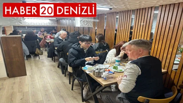 Uzak Doğudan gelip meşhur Denizli kebabının tadına baktılar