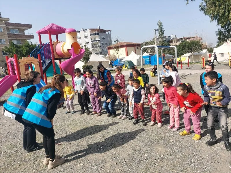 Büyükşehir depremin yaralarını sarmaya devam ediyor