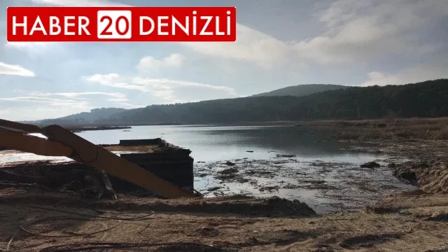 Süleymanlı Yayla Gölünde dip temizliği yapılıyor