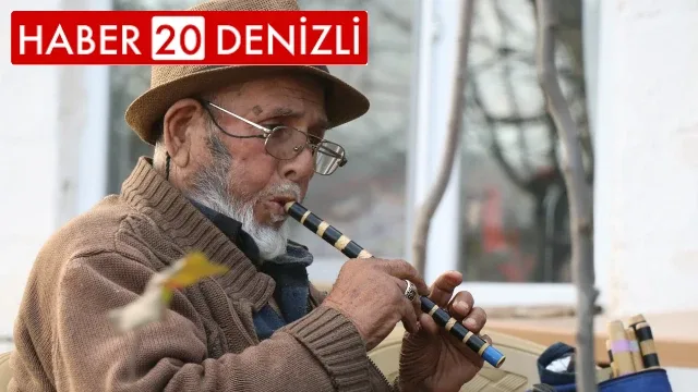 90 yaşındaki usta 82 yıldır kaval, 50 yıldır ise sipsi çalıyor