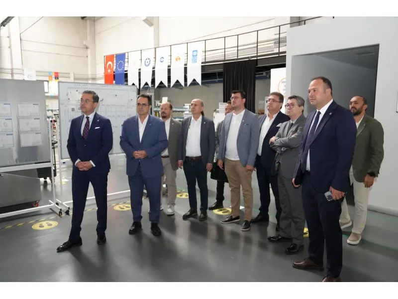 DSO heyeti, Denizli Model Fabrika için İzmir’de önemli temaslarda bulundu