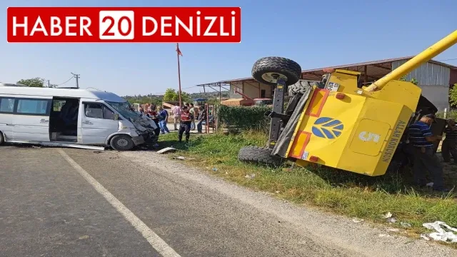 Servis minibüsü biçerdövere çarptı; 2’si ağır 13 yaralı