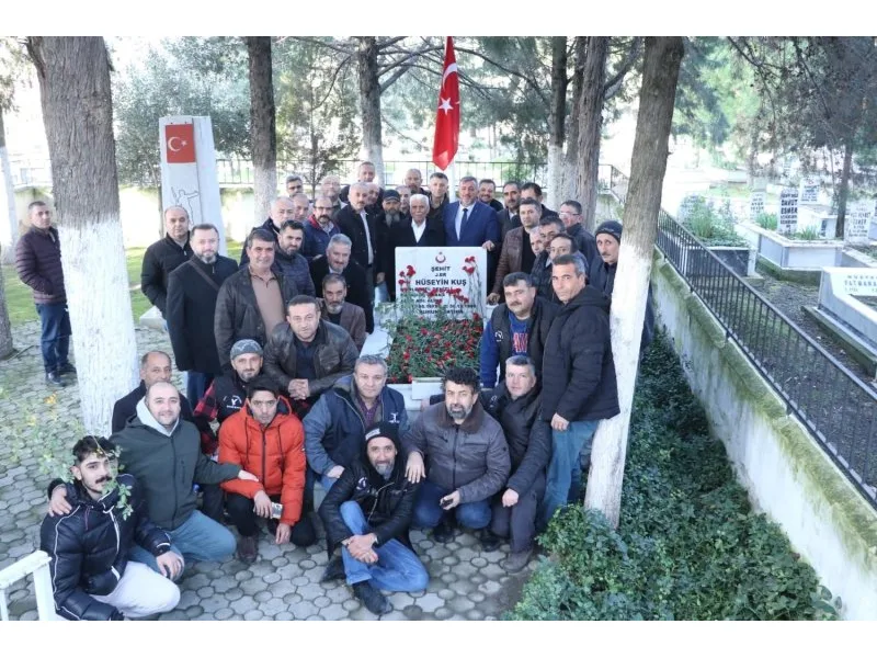 Silah arkadaşları şehidinin ailesini 27 yıldır yalnız bırakmıyor