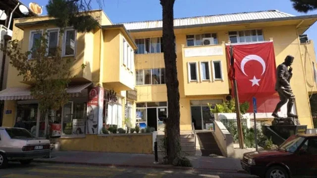 Buldan Belediyesi satmaya devam ediyor