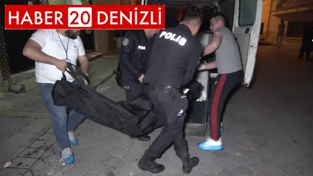 Kocasını göğsünden ve karnından bıçaklayarak öldürdü