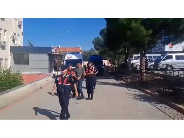 19 yaşında 39 suç kaydı olan 'Topal' lakaplı şüpheli, JASAT'ın takibi sonucu yakalandı