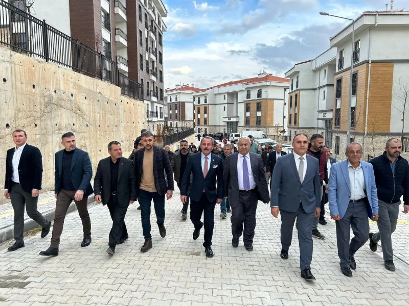 Serinhisar’da TOKİ Konutlarının Anahtarları Teslim Edildi.