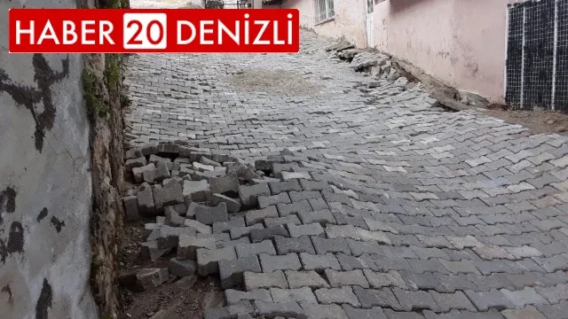 Buldan’da yağış sonrası üst yapı çöktü
