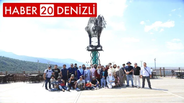 Malezyalı turizmciler Pamukkale Seyir Tepesine hayran kaldı